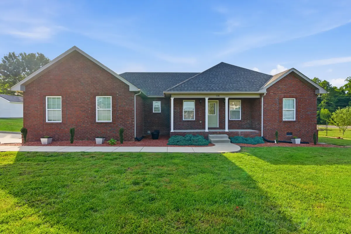 738 Sycamore Dr, Springfield, TN 37172 - #1