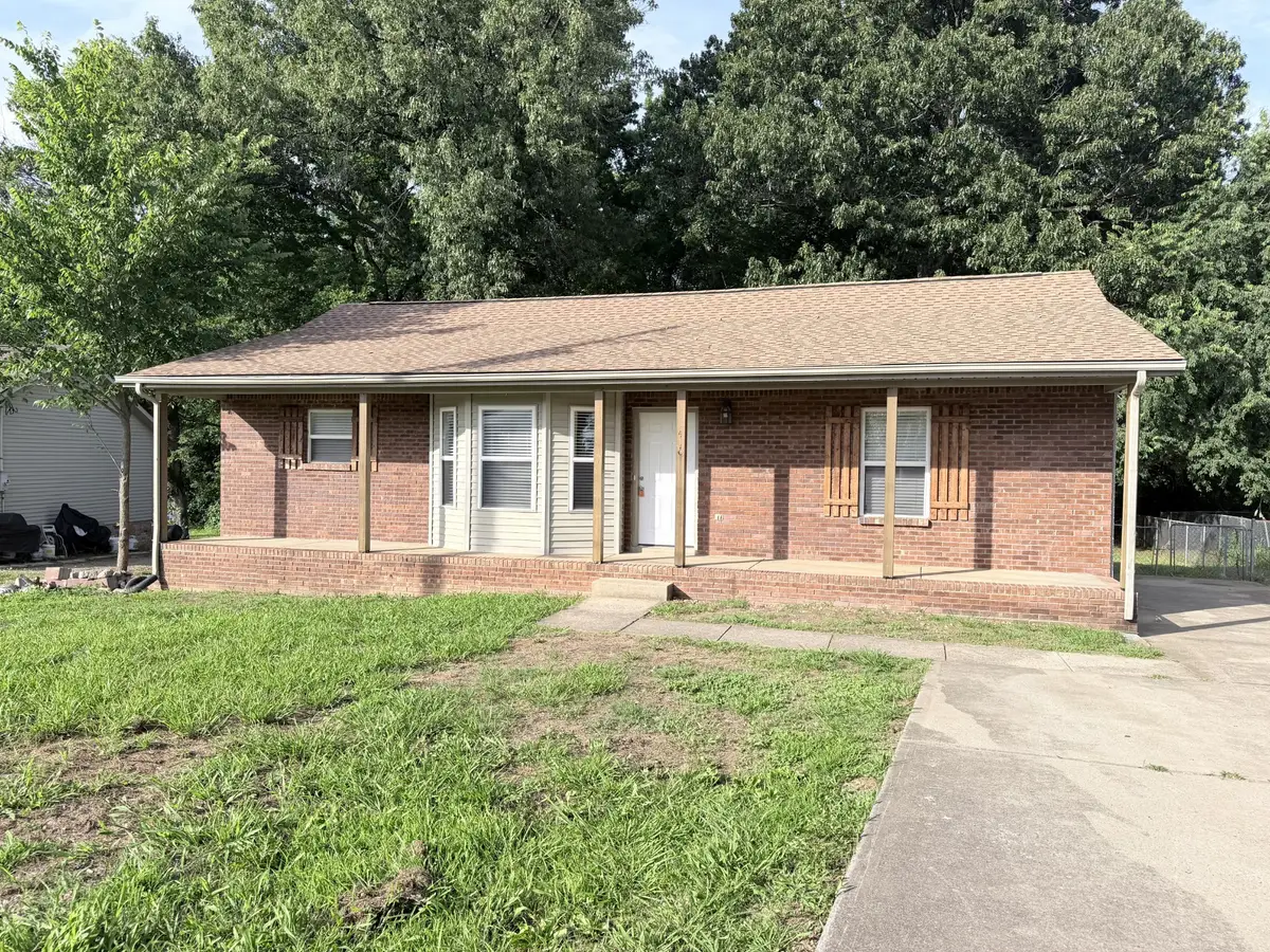 416 Sideline Dr, Oak Grove, KY 42262 - #1
