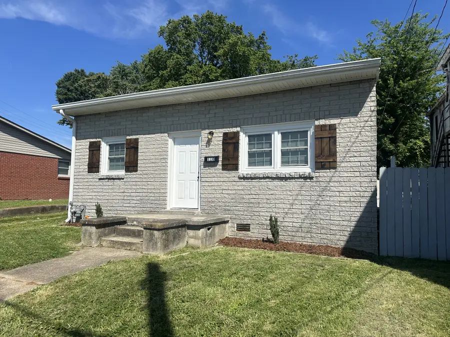 110 S Virginia St, Hopkinsville, KY 42240 - #2
