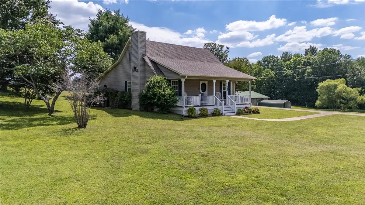 612 Clax Branch Rd, Loretto, TN 38469 - #1