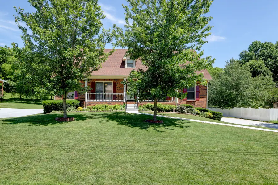 1030 Hillshire Dr, Clarksville, TN 37043 - #2