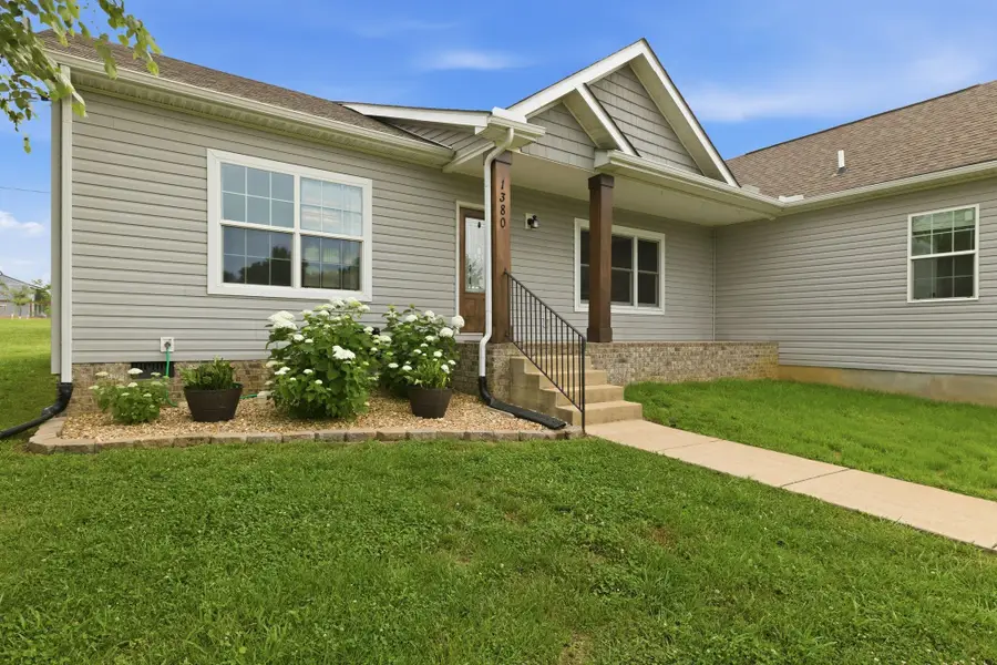 1380 Mccool Rd, Lewisburg, TN 37091 - #2