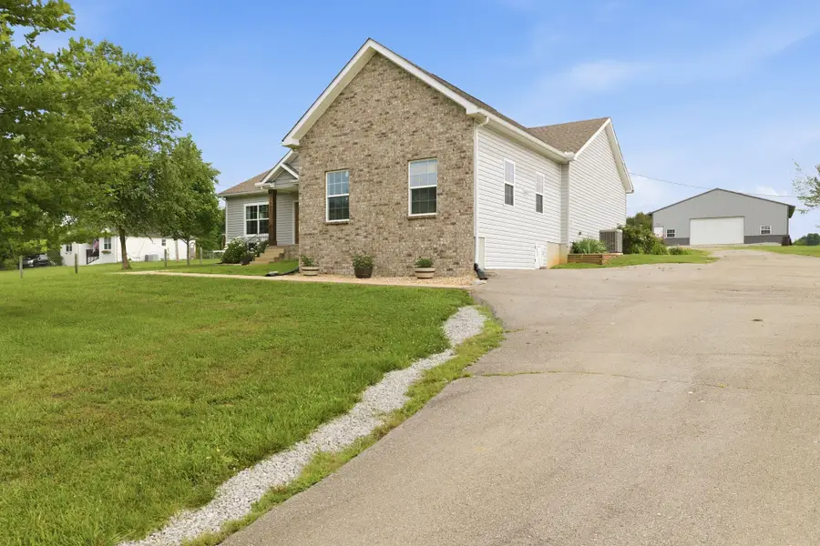 1380 Mccool Rd, Lewisburg, TN 37091 - #3