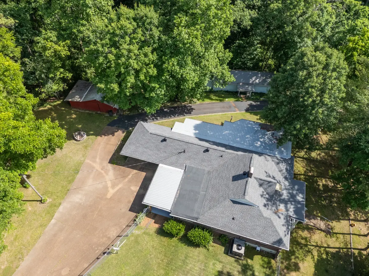 498 Highway 100, Centerville, TN 37033 - #1