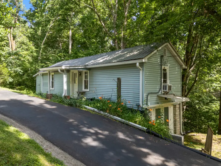 498 Highway 100, Centerville, TN 37033 - #3