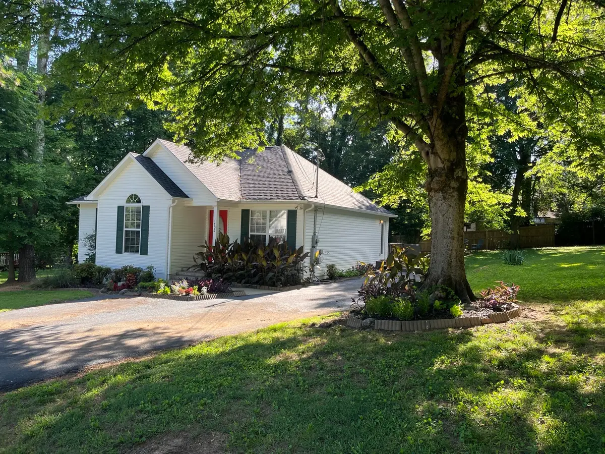 1706 Hillview Dr, Columbia, TN 38401 - #1