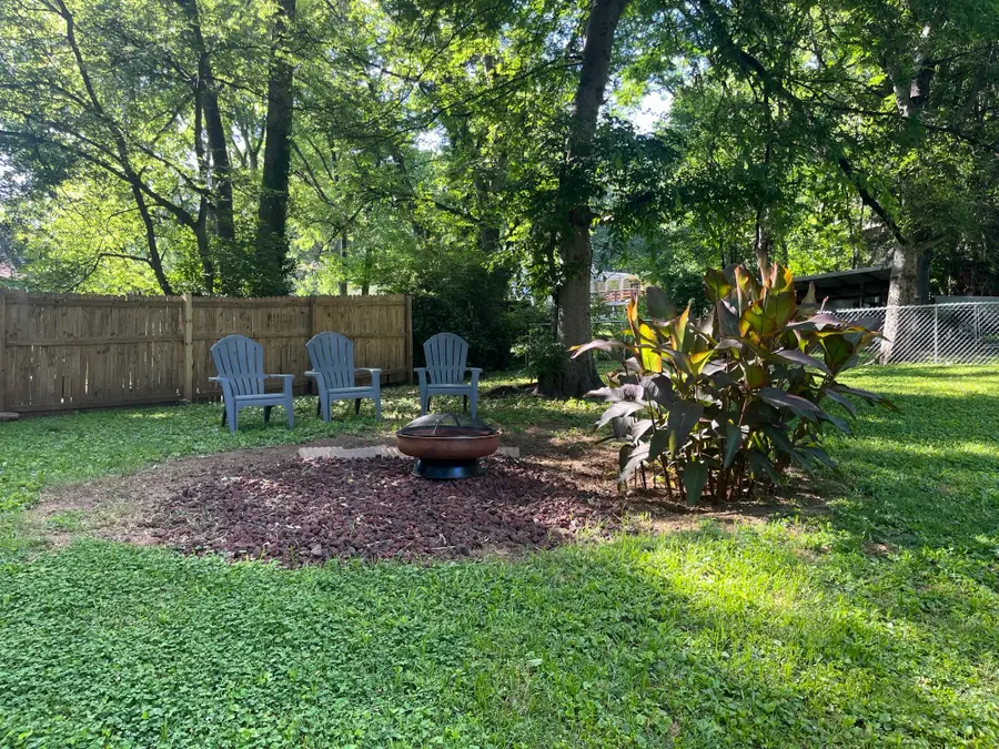 1706 Hillview Dr, Columbia, TN 38401 - #2