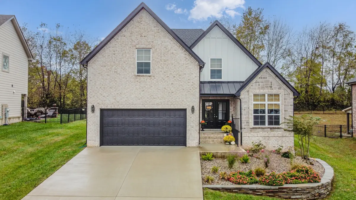 365 Frontier Dr, Clarksville, TN 37043 - #1