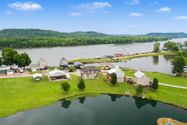 175 Ellen Ln, Decaturville, TN 38329