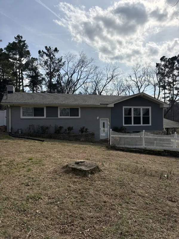 304 Hickory Dr, Old Hickory, TN 37138