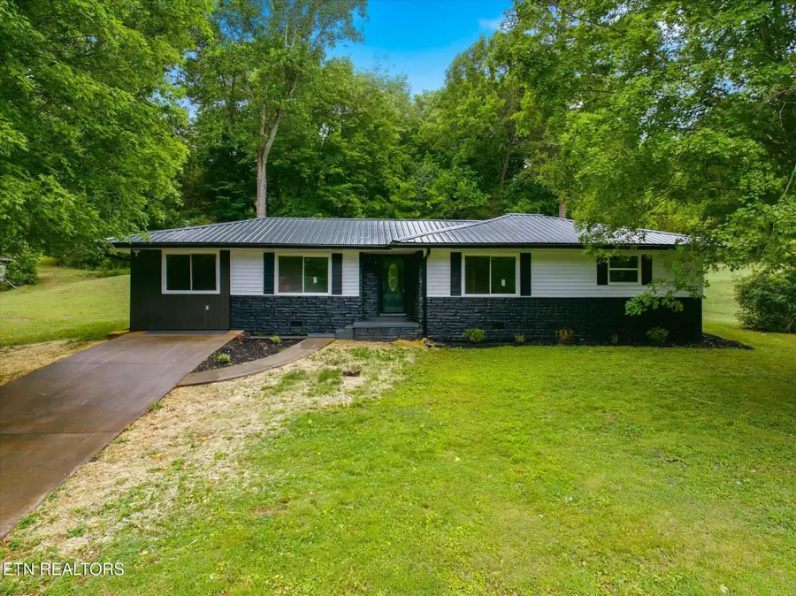 114 Alford St, Athens, TN 37303 - #2