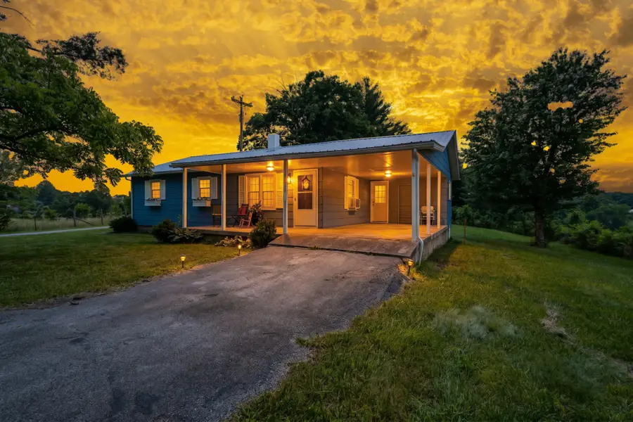 2658 Pickett Park Hwy, Jamestown, TN 38556 - #2
