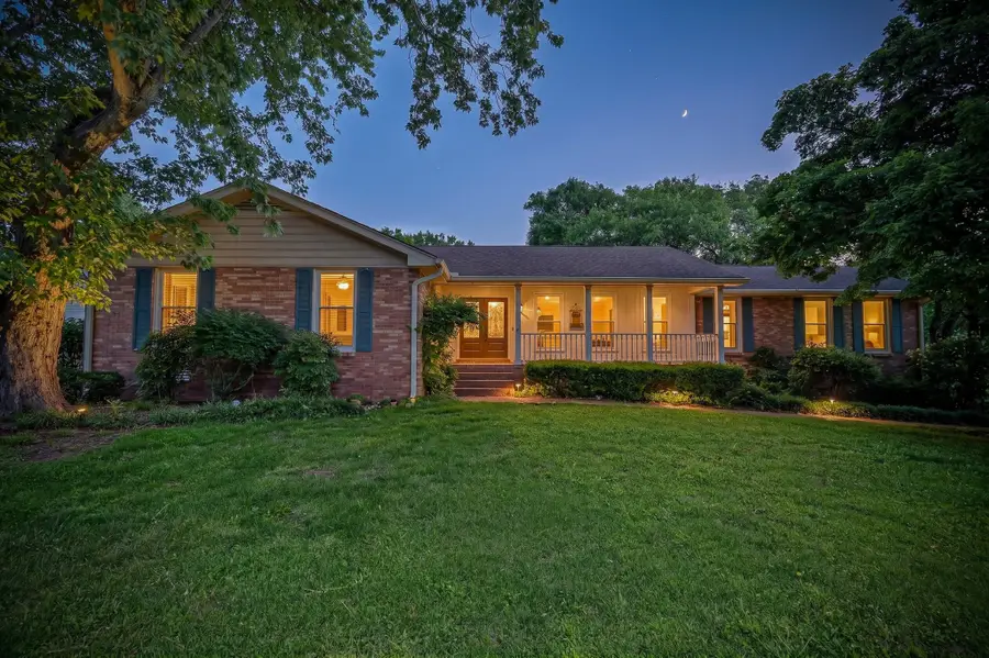 111 Countrywood Dr, Lebanon, TN 37087 - #2