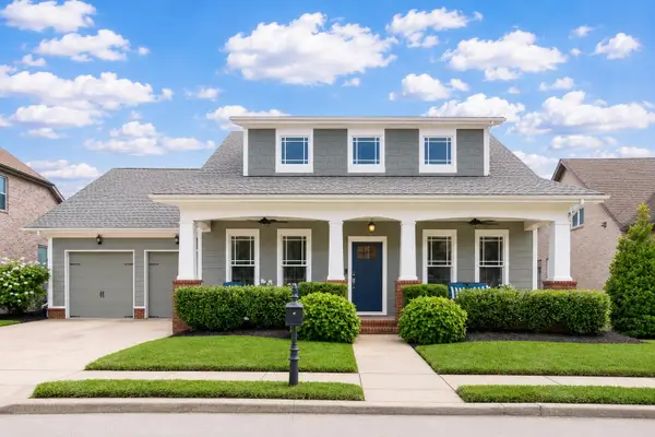 2017 Callaway Park Pl, Thompsons Station, TN 37179