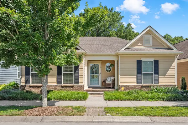 2302 Concord Mill Dr, Smyrna, TN 37167