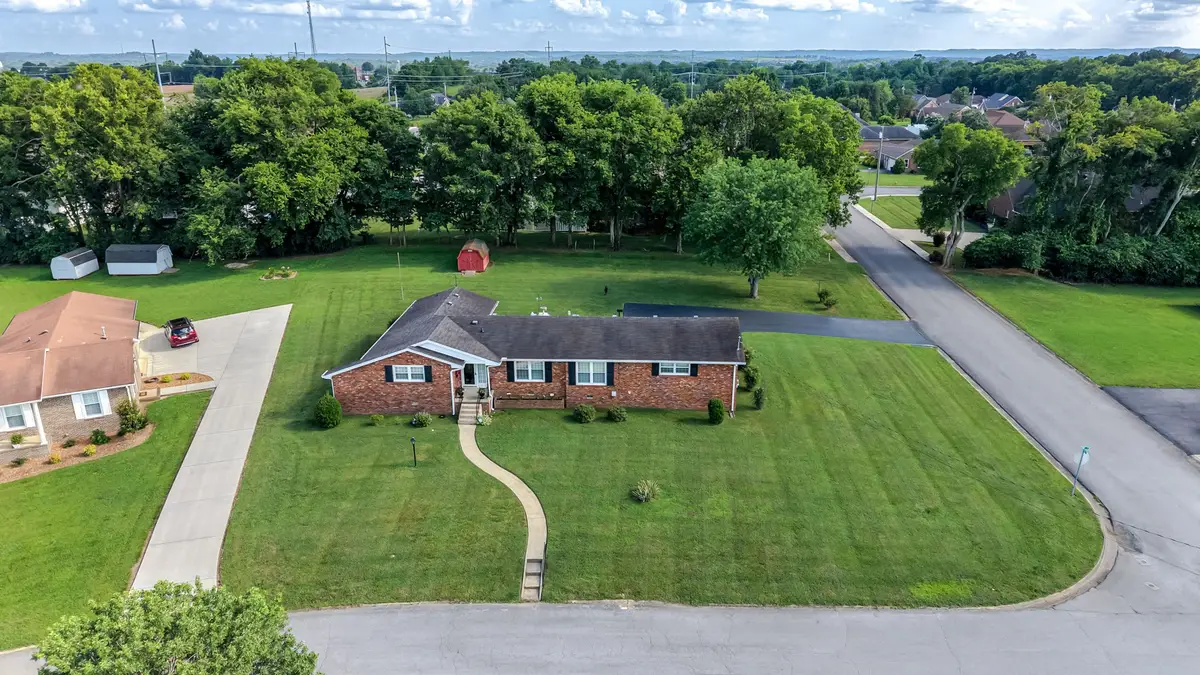 700 Dow Dr, Shelbyville, TN 37160 - #1