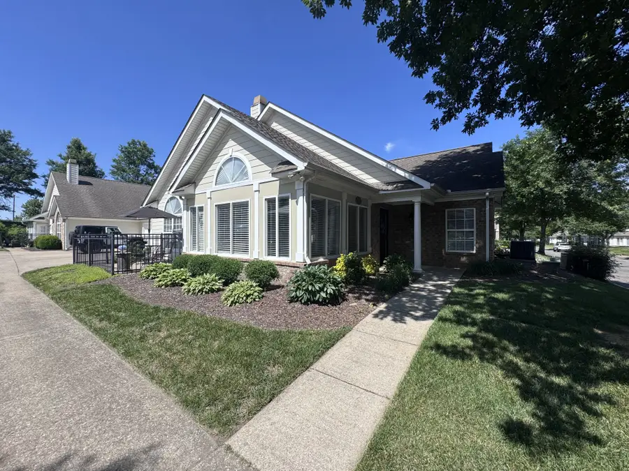 825 Browns Ln #301, Gallatin, TN 37066 - #3