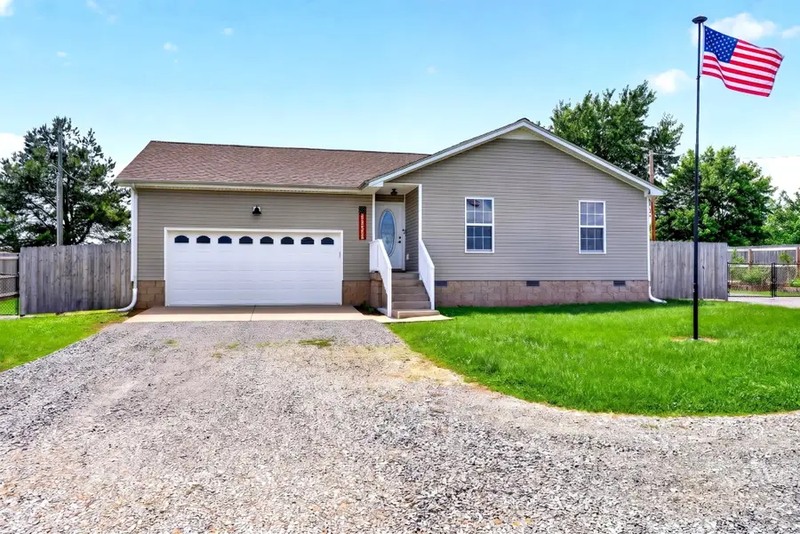 3255 Gracey Herndon Rd, Hopkinsville, KY 42240 - #3