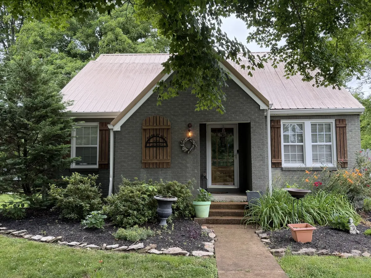 103 Barnwell Avenue, Centerville, TN 37033 - #1