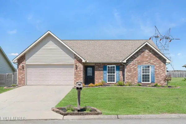 1112 Cherbourg Drive, Maryville, TN 37801