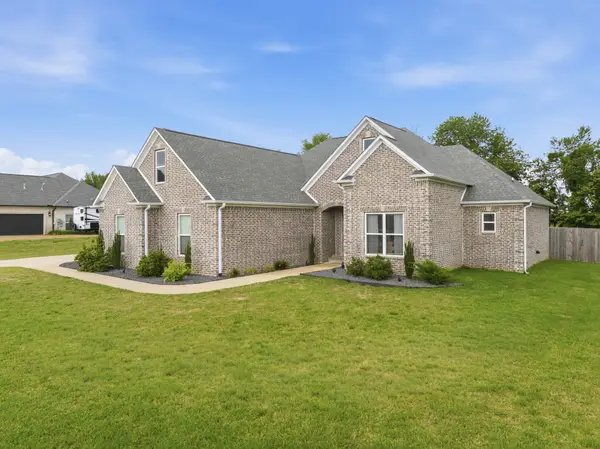 460 Connor Ln, Lexington, TN 38351