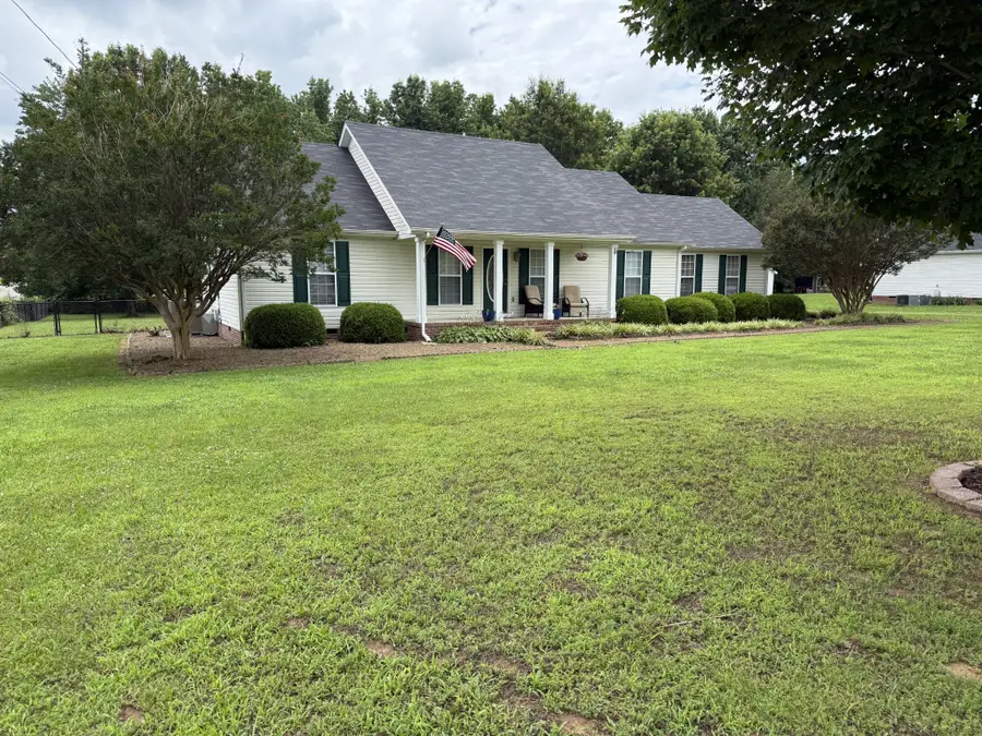 28 Long Meadow Dr, Fayetteville, TN 37334 - #3