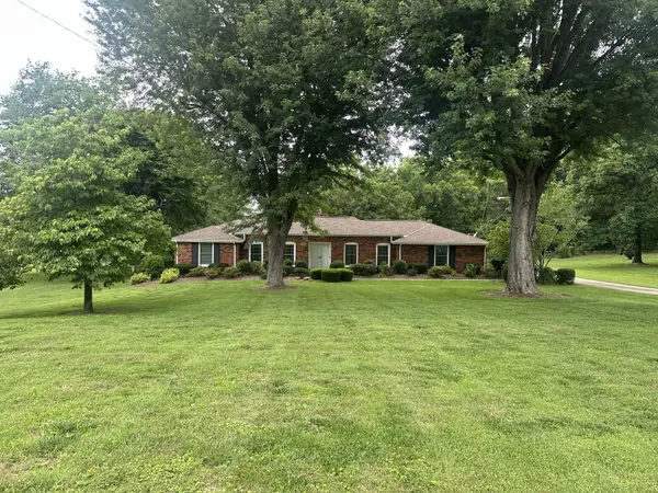 8390 Merrymount Dr, Nashville, TN 37221