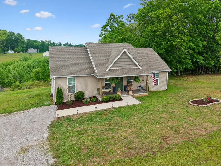 206 Poling Dr, Pulaski, TN 38478 - #2