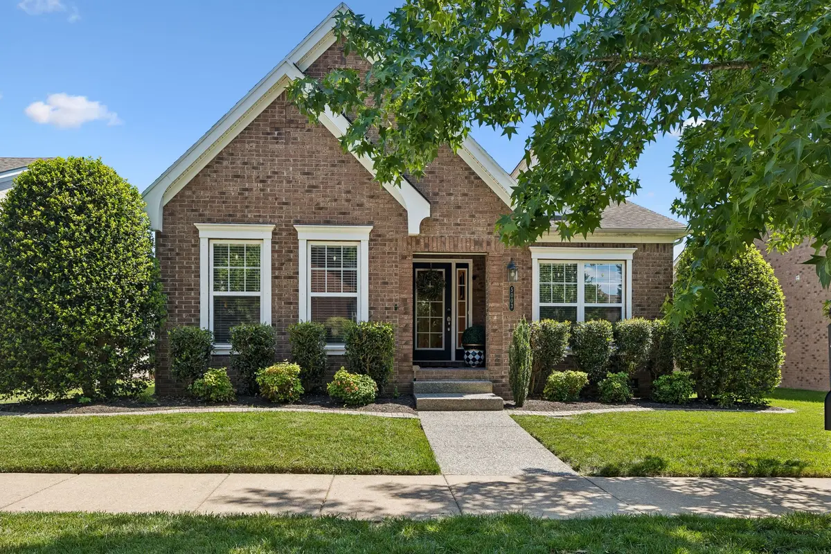 5003 Clover Meadows Dr, Franklin, TN 37067 - #1