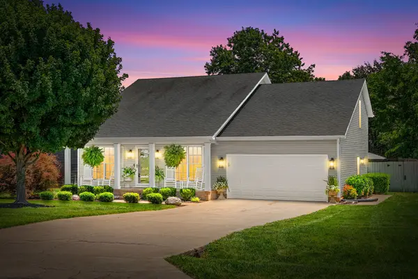 1215 Bark Ridge Cir, Hopkinsville, KY 42240