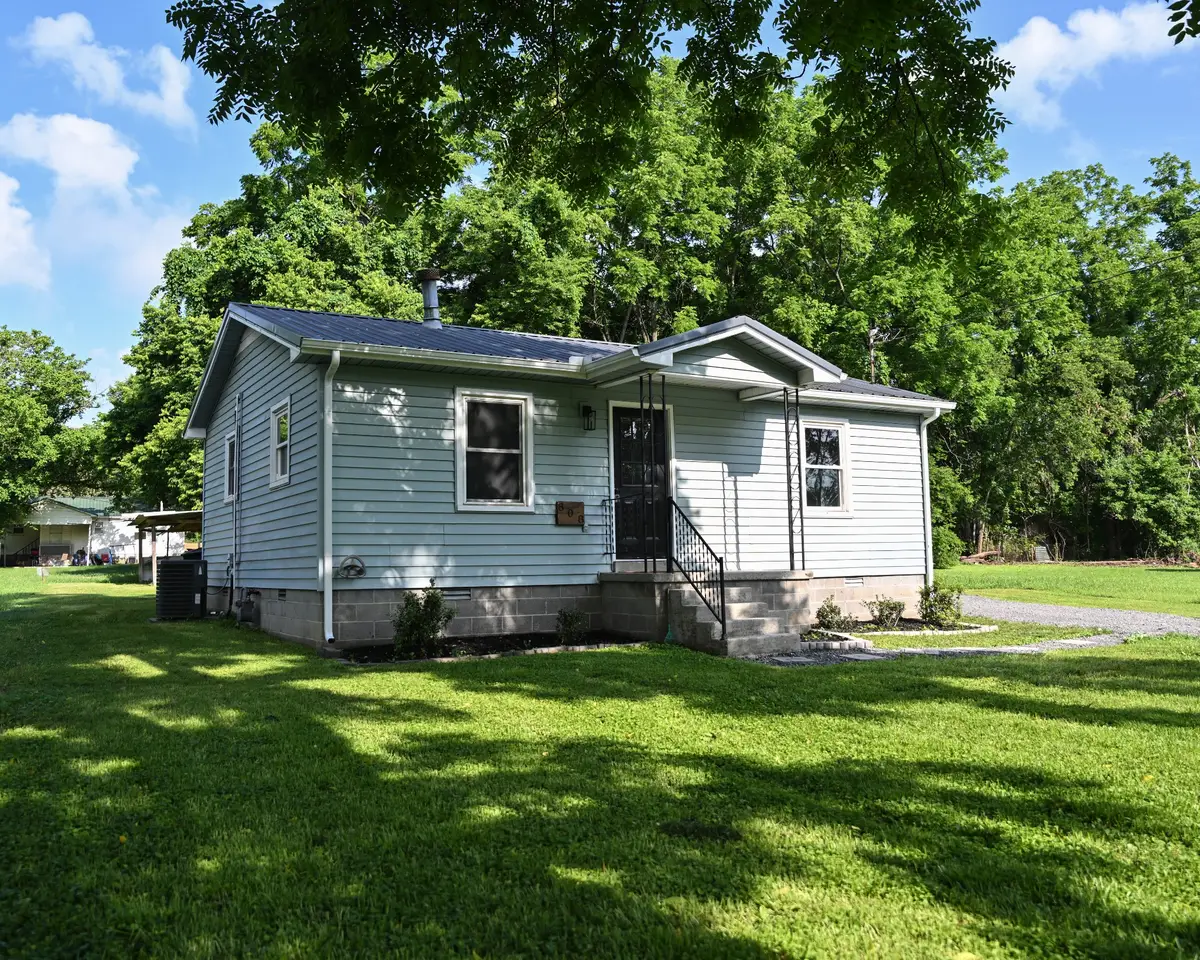 808 S Franklin St, Tullahoma, TN 37388 - #1