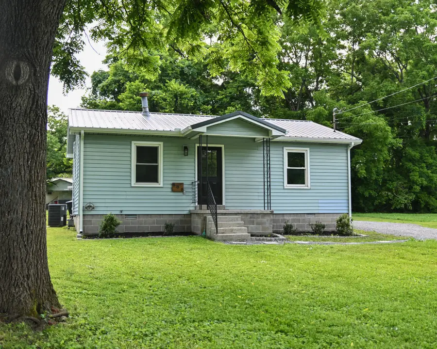 808 S Franklin St, Tullahoma, TN 37388 - #3