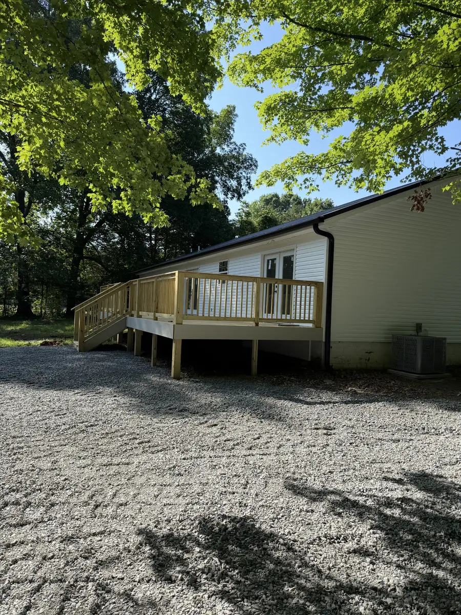 529 Hickory Hill Rd, Shelbyville, TN 37160 - #2