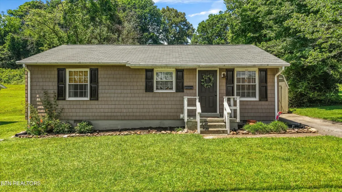 636 Robertsville Rd, Oak Ridge, TN 37830 - #1