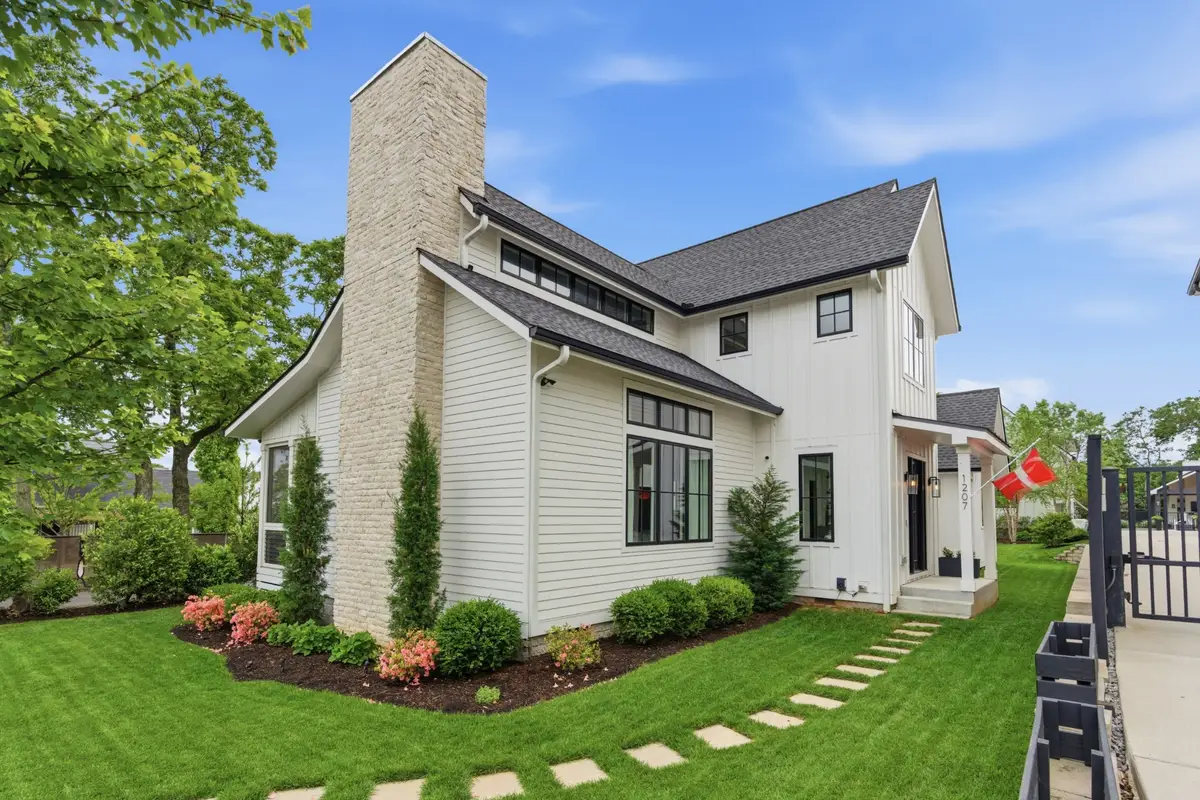 1207 Sweetbriar Avenue, Nashville, TN 37212 - #1