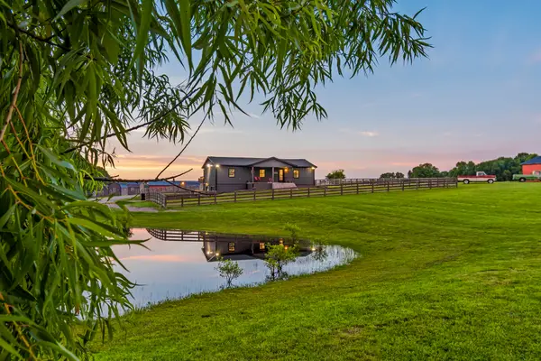 2981 Summertown Hwy, Summertown, TN 38483