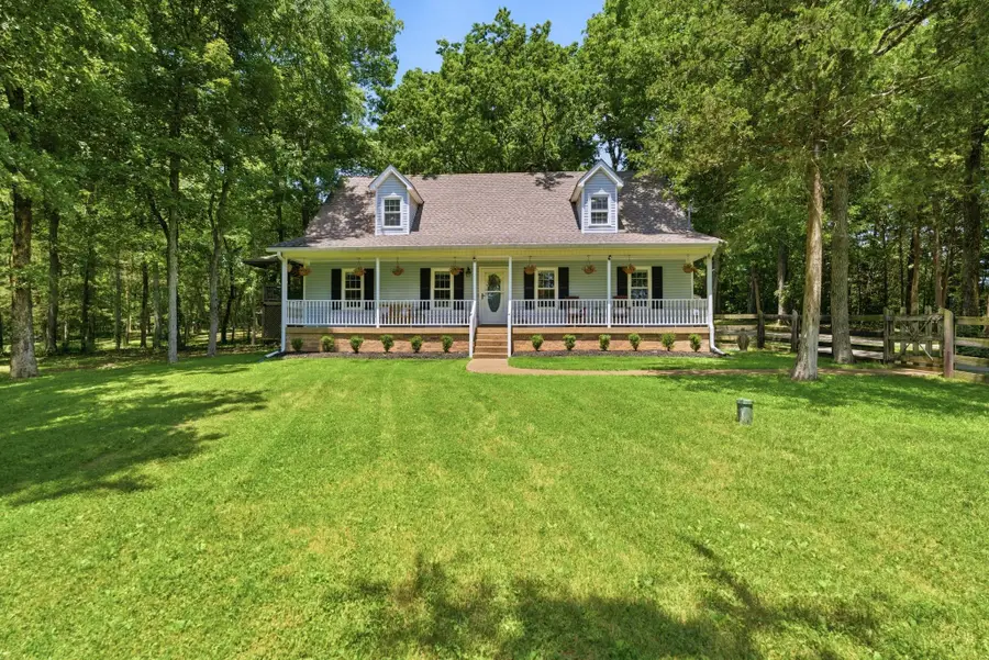 4860 Pyles Rd, Chapel Hill, TN 37034 - #2