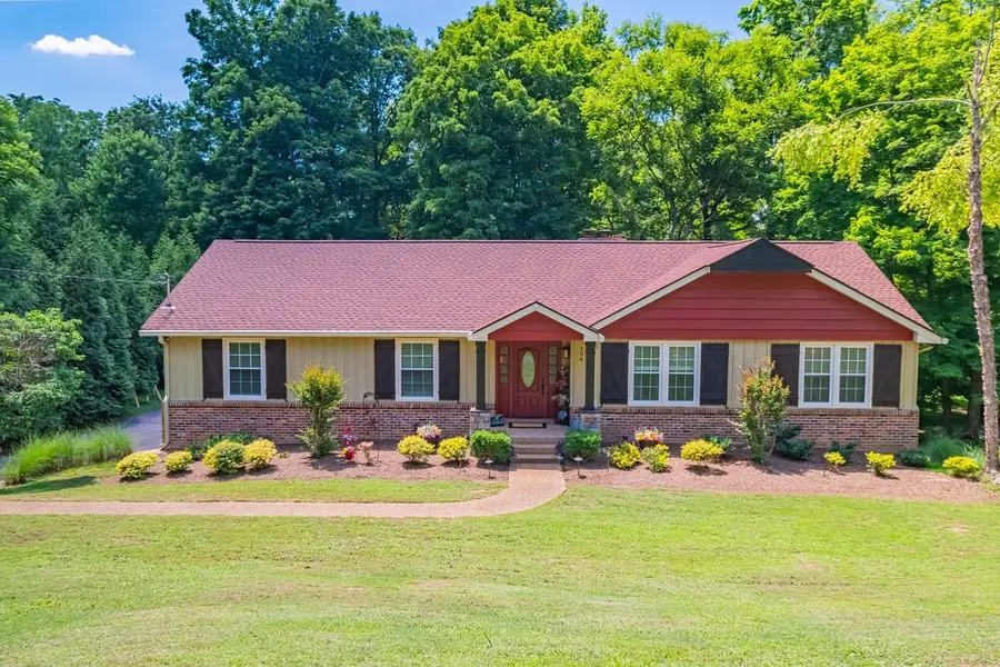 104 Trout Valley Dr, Hendersonville, TN 37075 - #2