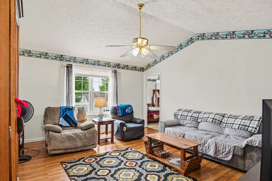 105 Brookside Pt, Springfield, TN 37172 - #3