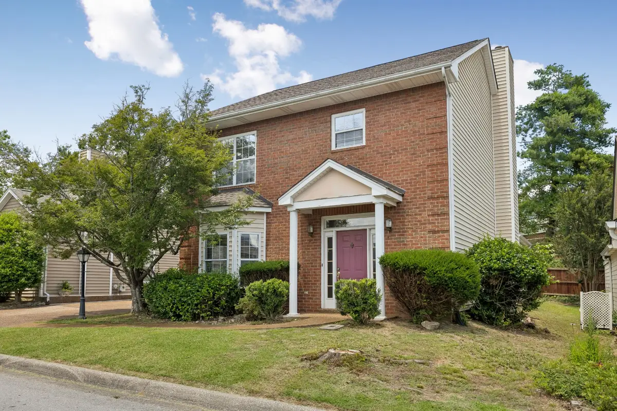 2037 Roderick Cir, Franklin, TN 37064 - #1