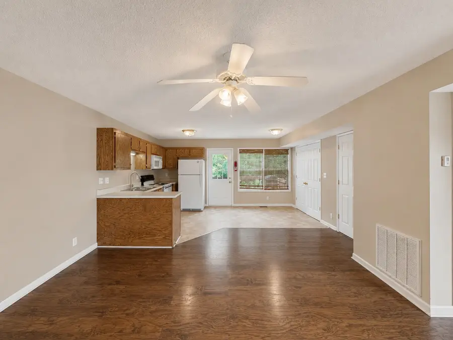 249 Senator Dr, Clarksville, TN 37042 - #3