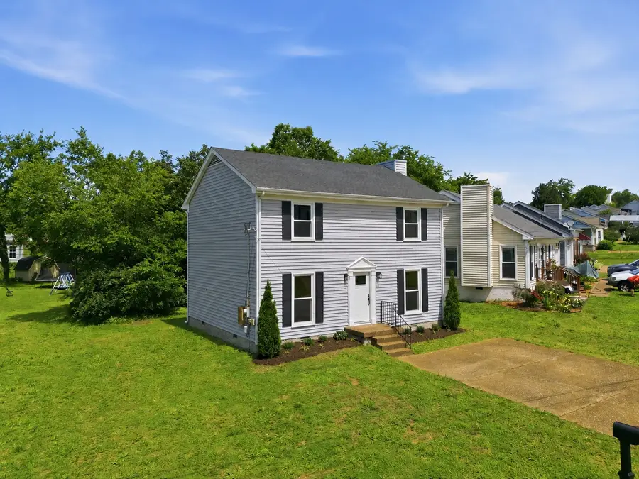 548 Heritage Ln, Madison, TN 37115 - #3