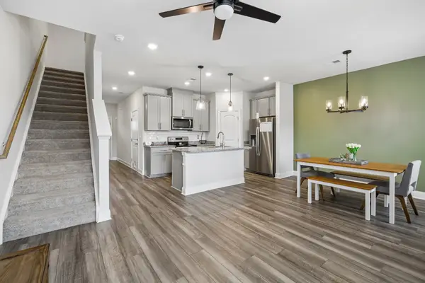 4646 Ridge Bend Dr, Nashville, TN 37207