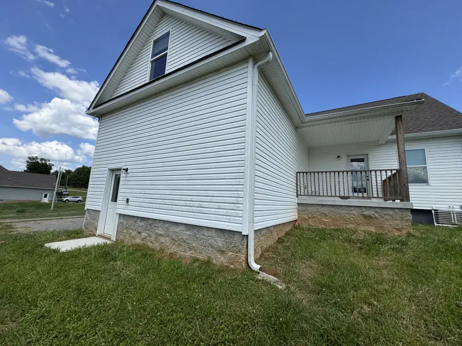 282 Wheel Rd, Shelbyville, TN 37160 - #2