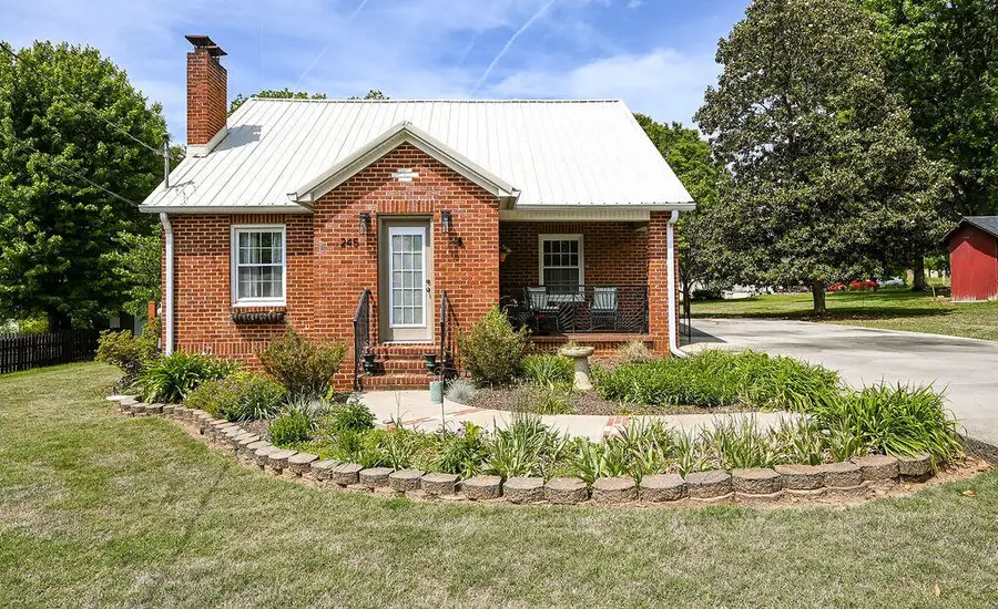 245 Hiwassee Avenue Ne, Cleveland, TN 37312 - #2
