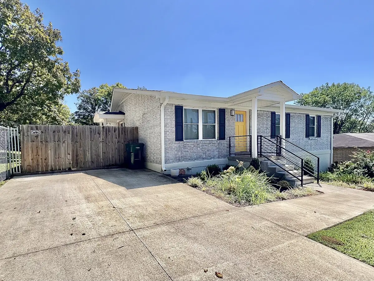 207 N Cedar Ln, Pulaski, TN 38478 - #1