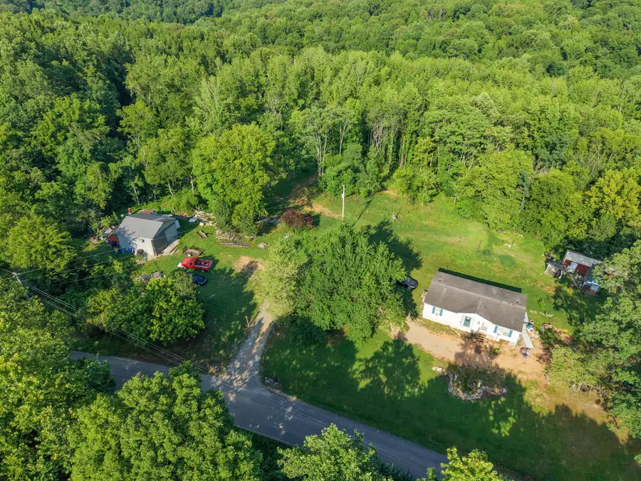 1098 Ewing Albright Rd, Ashland City, TN 37015 - #2