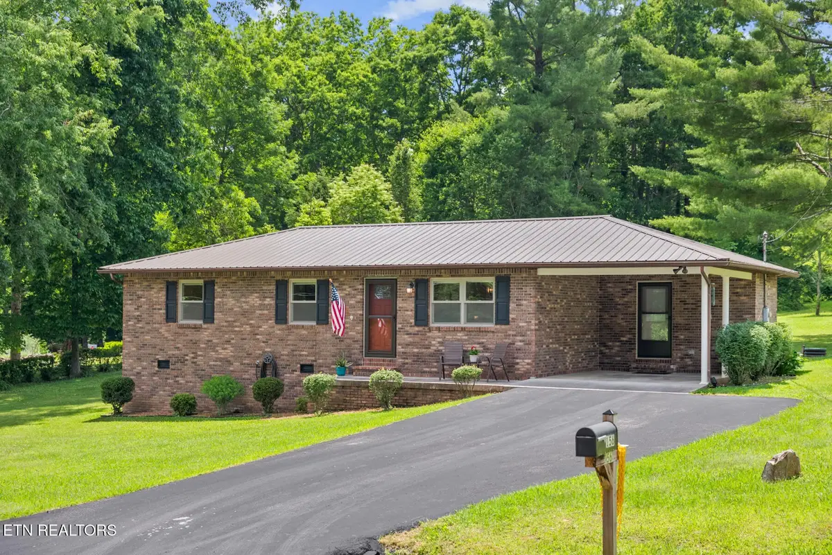 156 Pace Ave, Crossville, TN 38555 - #1