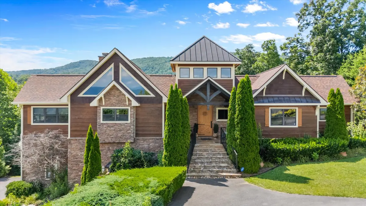 3034 Smoky Bluff Trl, Sevierville, TN 37862 - #1