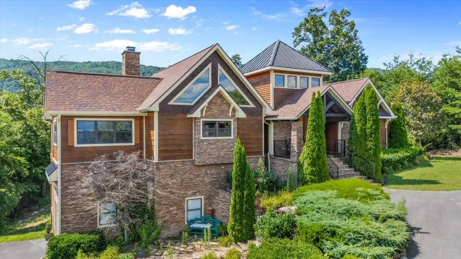 3034 Smoky Bluff Trl, Sevierville, TN 37862 - #2